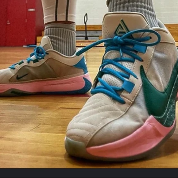 Nike Giannis freak 5 size 6.5 - Picture 1 of 8